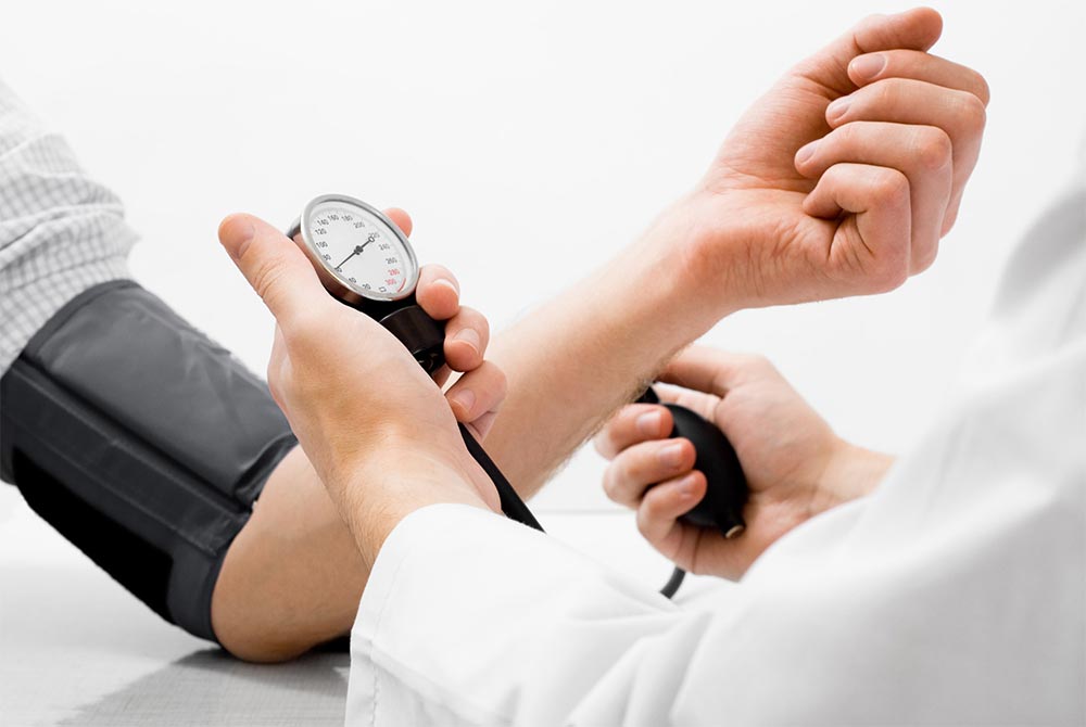 Managing High Blood Pressure Naturally - 6 Steps to Lower Your Blood Pressure